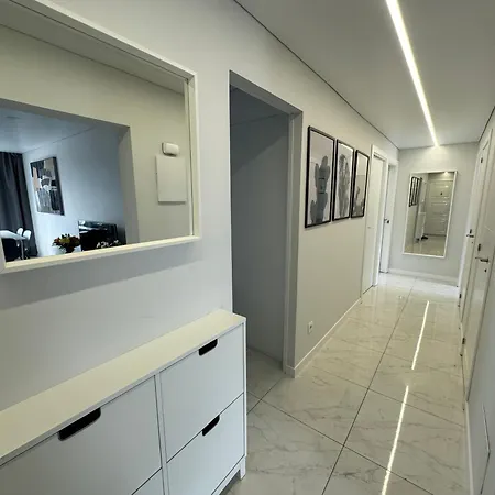 Vinas Apartament *