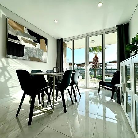 Vinas * Playa de las Américas